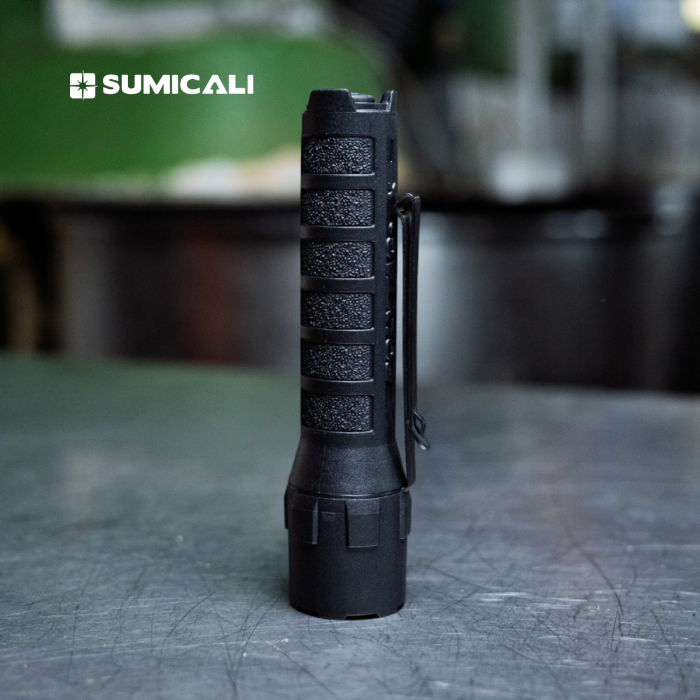 Linterna POLYTAC® X Táctica Multicarga Superbrillante de 600 Lúmenes - Streamlight