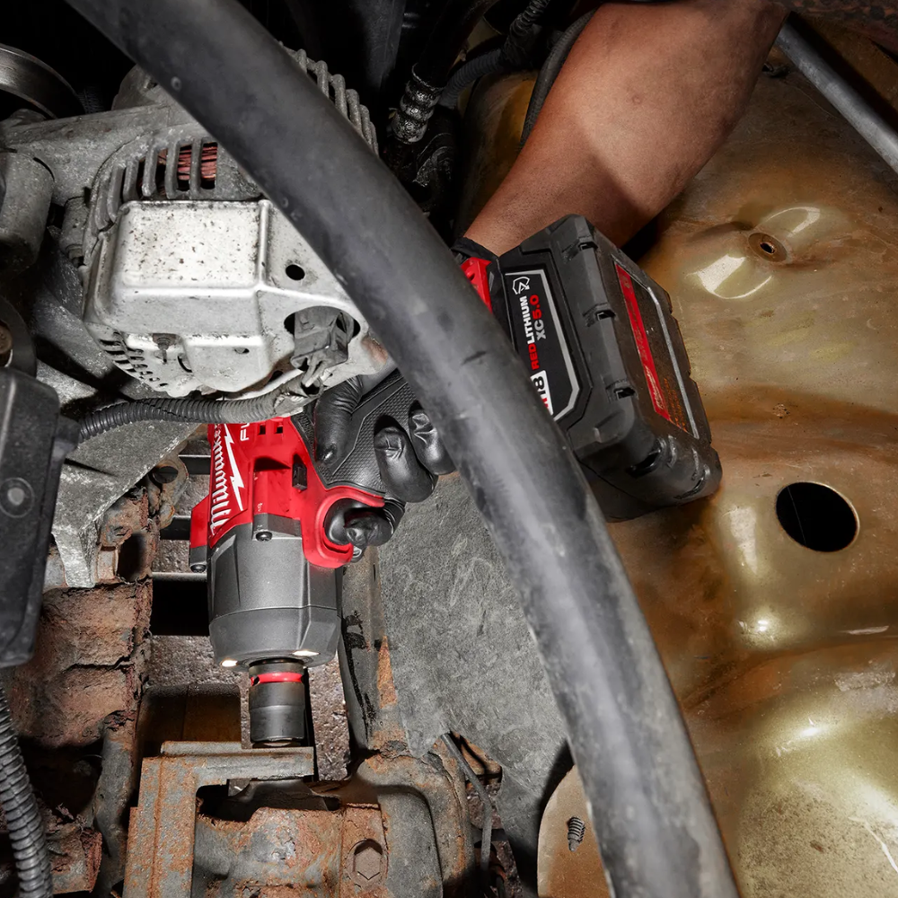 Llave de impacto inalámbrica de alto torque M18 FUEL™ de 1/2" con kit de anillo de fricción -  Milwaukee 2967-22