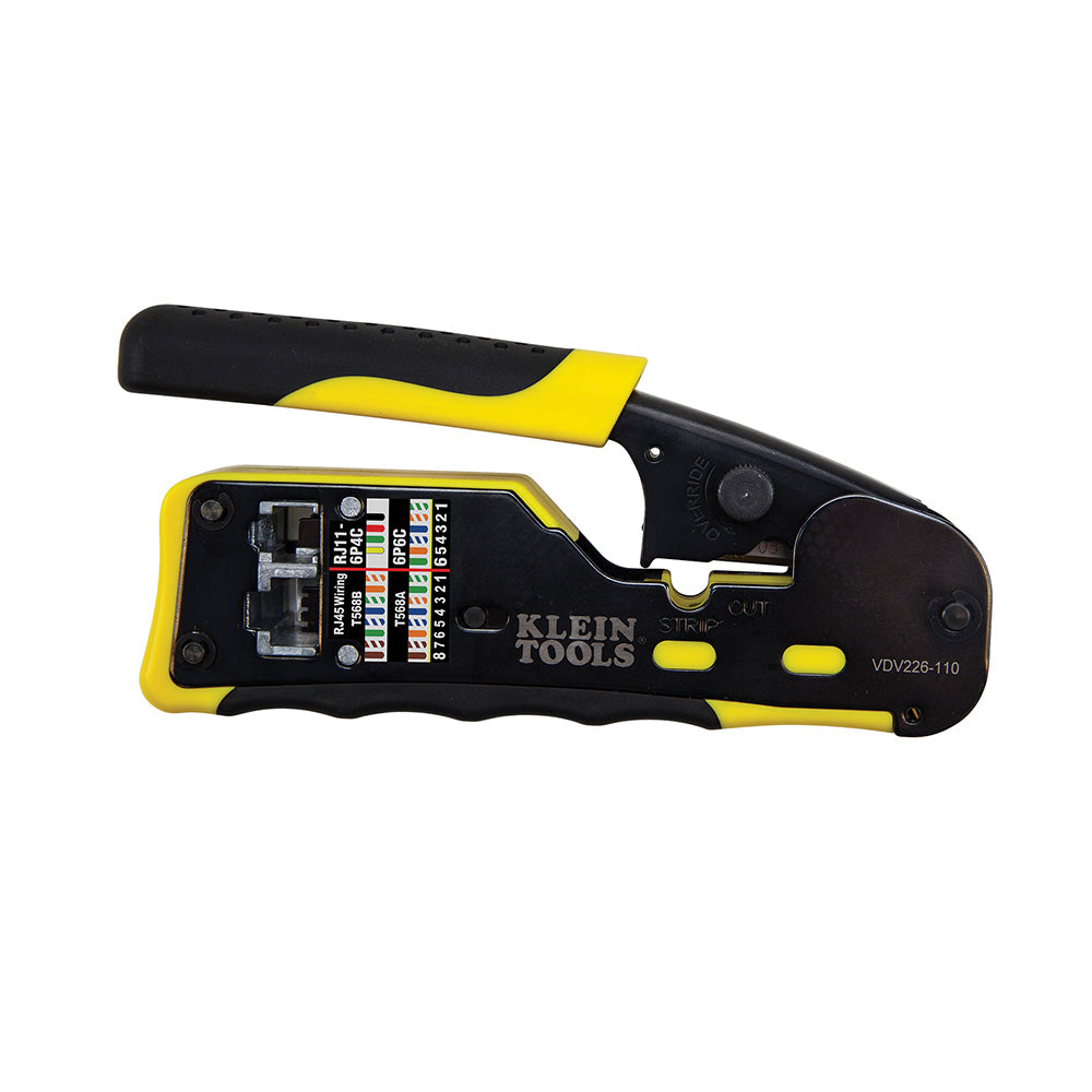 Ponchadora/pelacables/cortacables para cable de Ethernet, por Pass-Thru™- Klein Tools VDV226-110