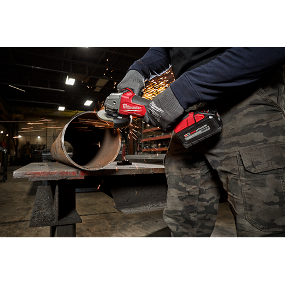 Pulidora con interruptor de paleta y freno M18 FUEL™ de 4-1/2"/5", sin bloqueo -  Milwaukee 2880-22